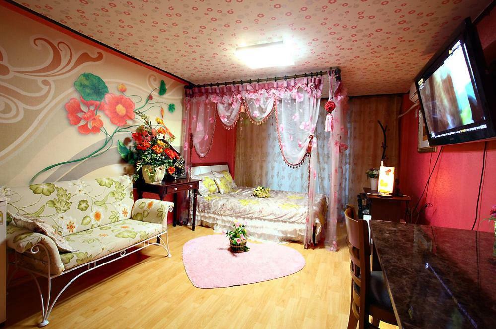 Gangchon Beautiful Pension Чунчеон Екстериор снимка