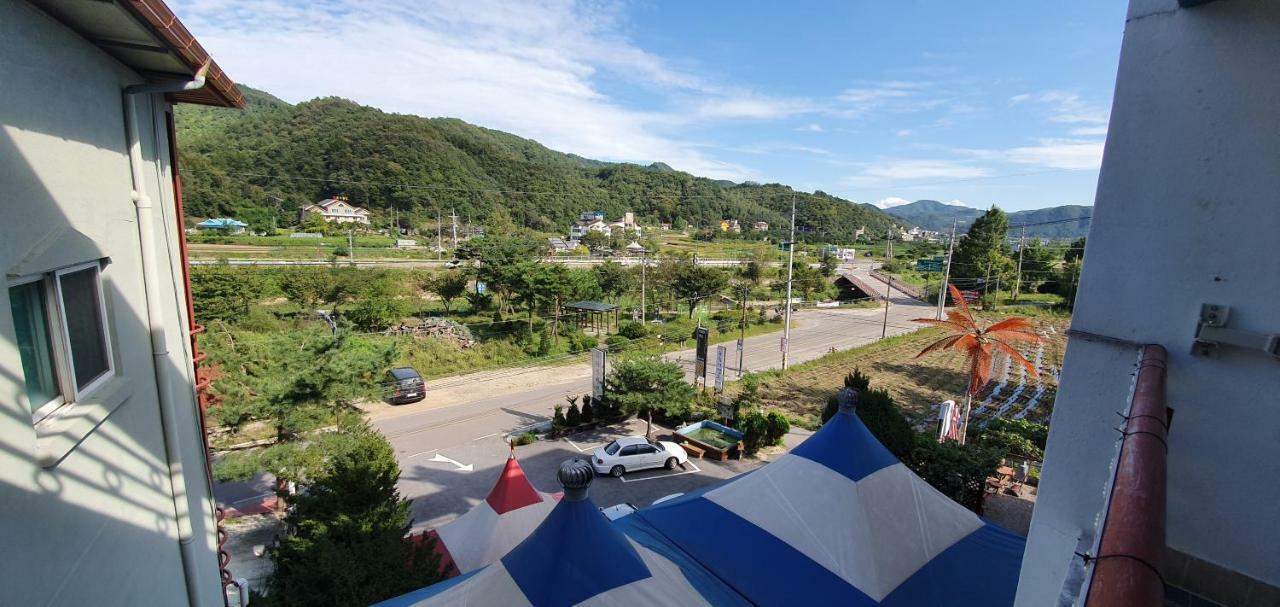 Gangchon Beautiful Pension Чунчеон Екстериор снимка